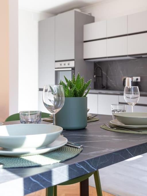 Stylish Apartment - Casa Leone - Center Trieste Dış mekan fotoğraf